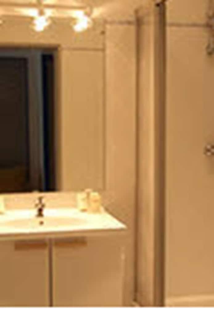 Hotel Alt - Tegel Berlin Exterior photo